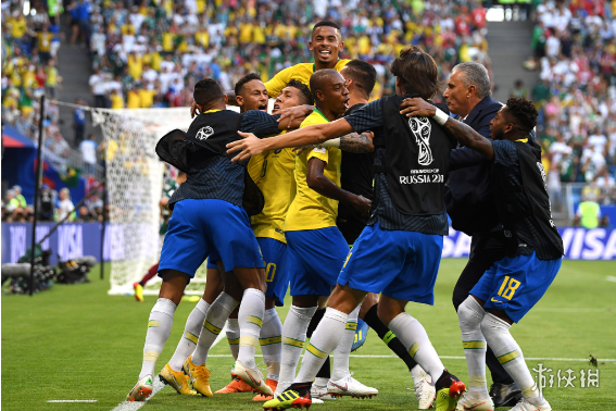 造了丰厚的 造了丰厚的