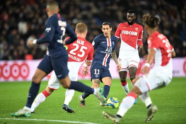 库里带伤上 库里带伤上