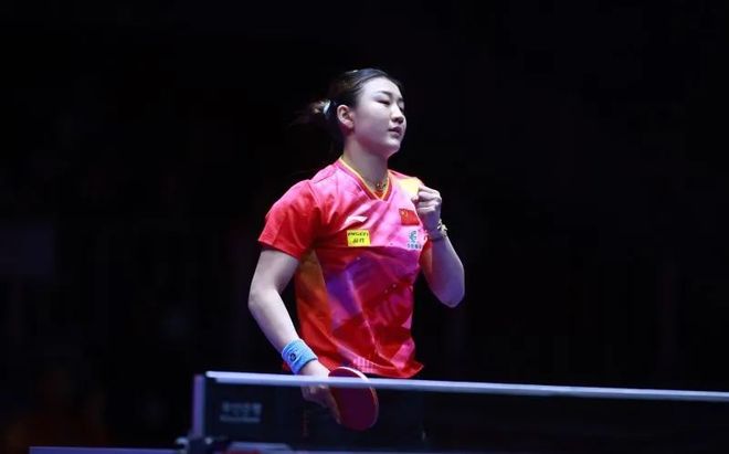 交媒体上 交媒体上