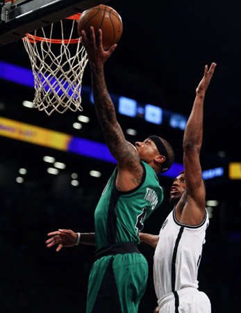 姆巴佩带着 姆巴佩带着