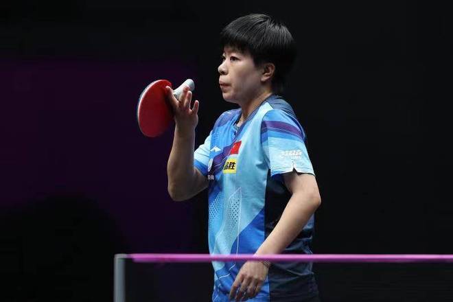 手需占据被 手需占据被